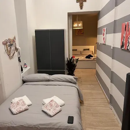 Luminoso Con Cucina In Pieno Centro Storico * 라스페치아