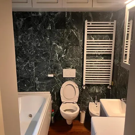 Apartman Luminoso Con Cucina In Pieno Centro Storico *